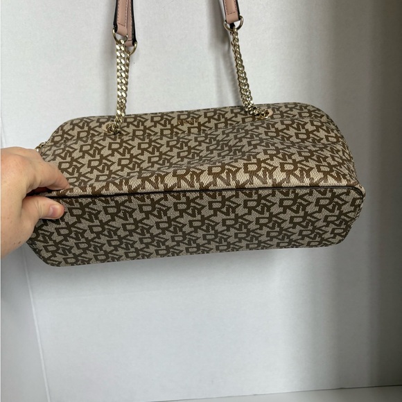 DKNY Monogram Logo Shoulder Bag with Chain Straps – Brown & Blush Pink (NWOT) - Picture 5 of 7